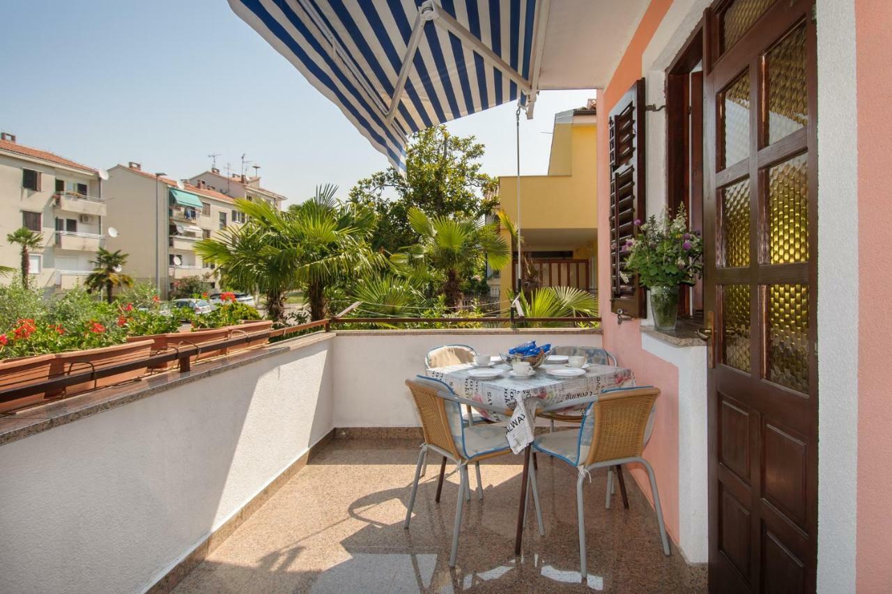 Apartments Nives Poreč Eksteriør bilde