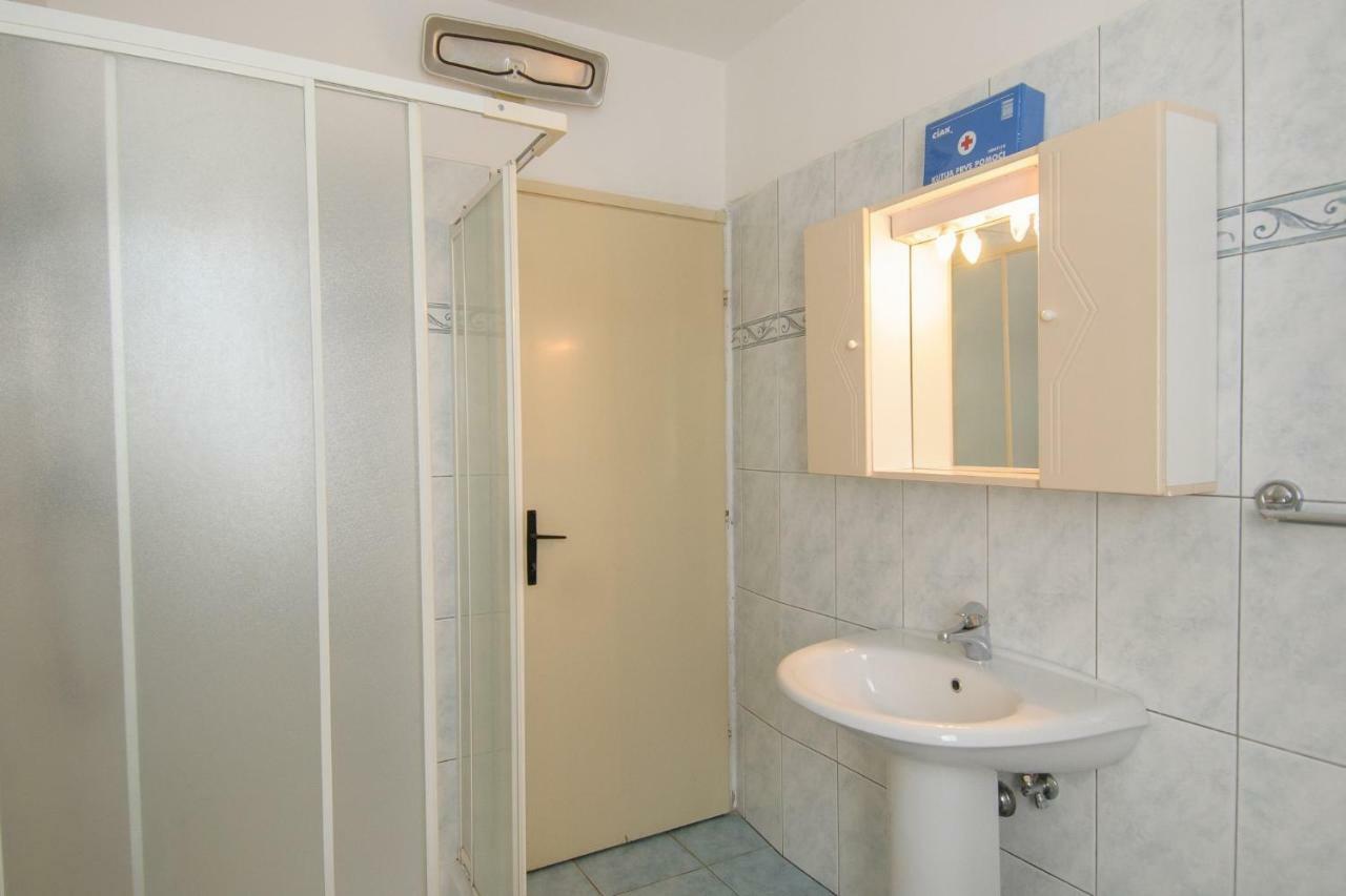 Apartments Nives Poreč Eksteriør bilde