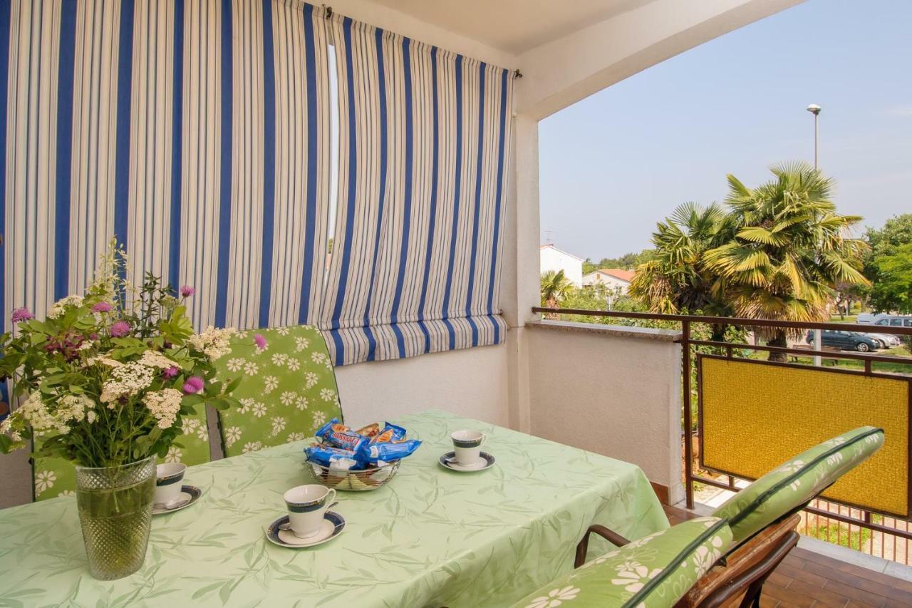 Apartments Nives Poreč Eksteriør bilde