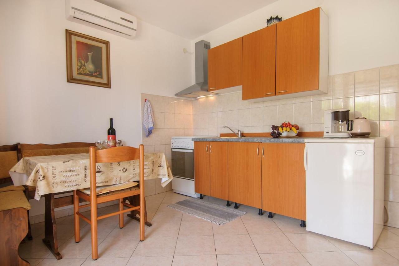 Apartments Nives Poreč Eksteriør bilde
