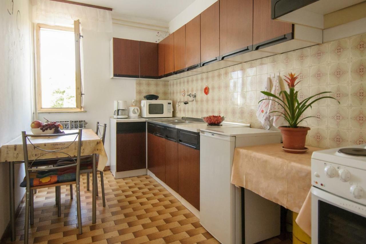 Apartments Nives Poreč Eksteriør bilde